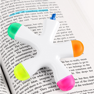 FIGURA DE PLASTICO CON MARCA TEXTOS FIGURA DE PLASTICO CON MARCA TEXTOS - Artículo Promocional Personalizado